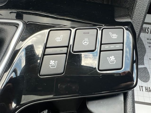 Used 2024 Black Kia SX-Prestige image 19