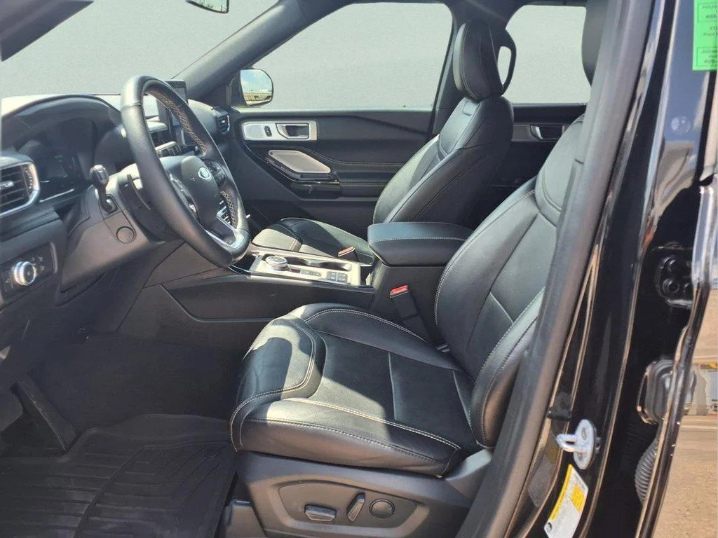 Used 2022 Agate Black Metallic Ford ST RWD image 12