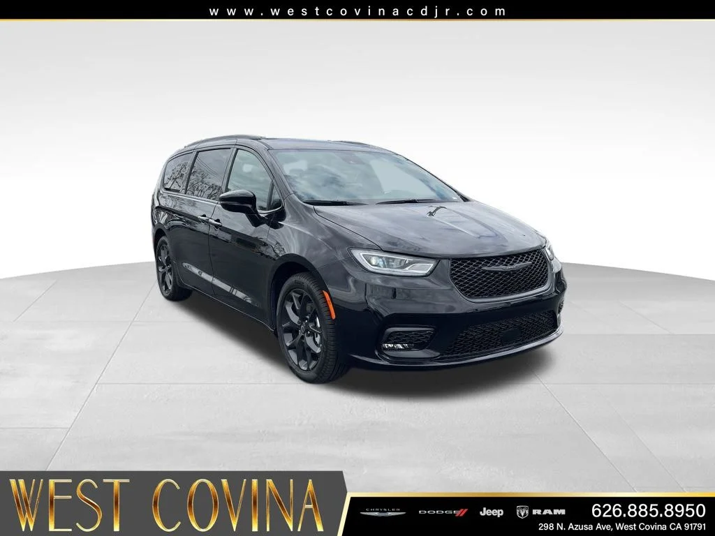 2026 Chrysler Pacifica Select's photo