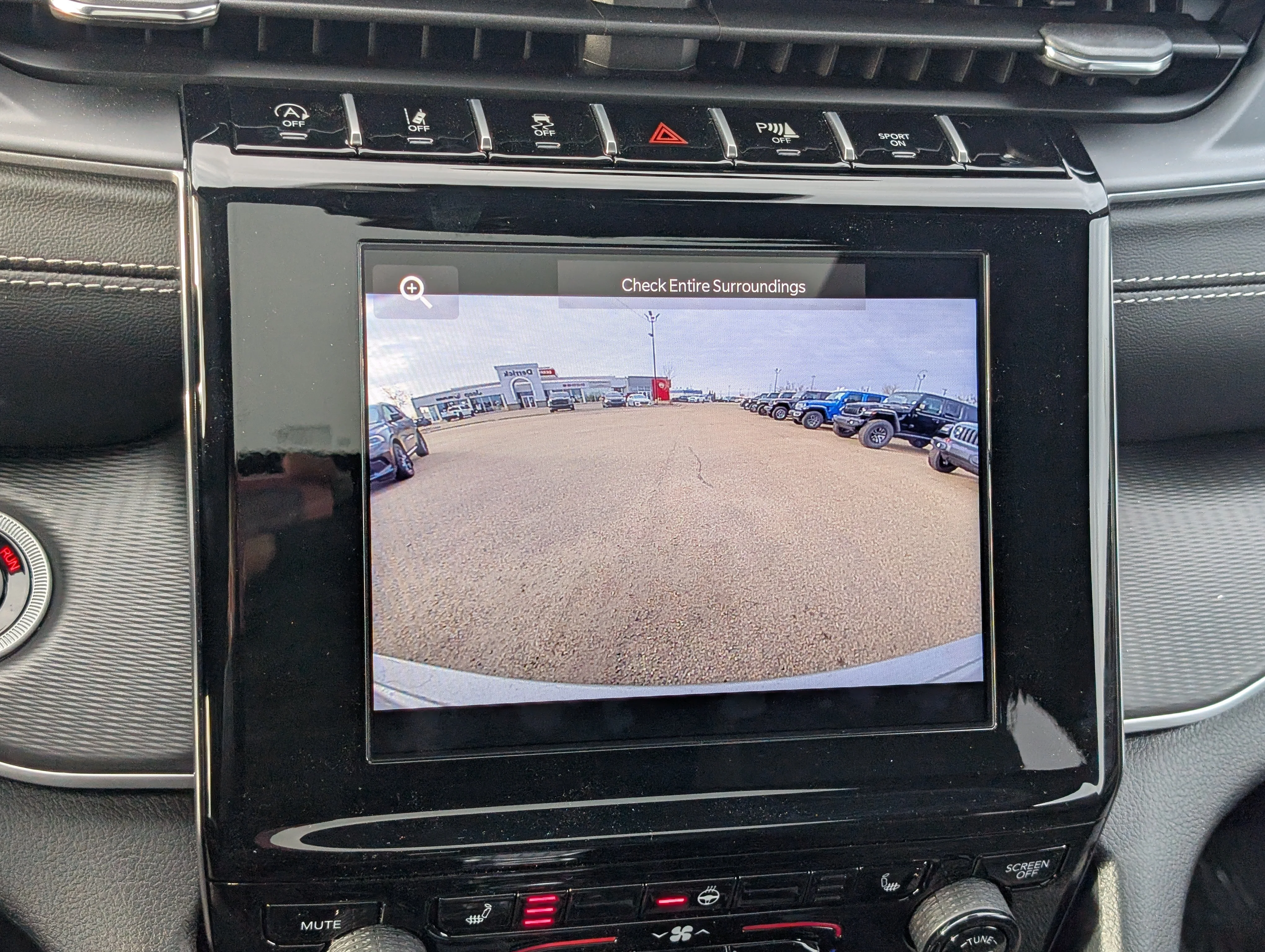 New 2025 Silver Zynith Jeep Altitude image 27