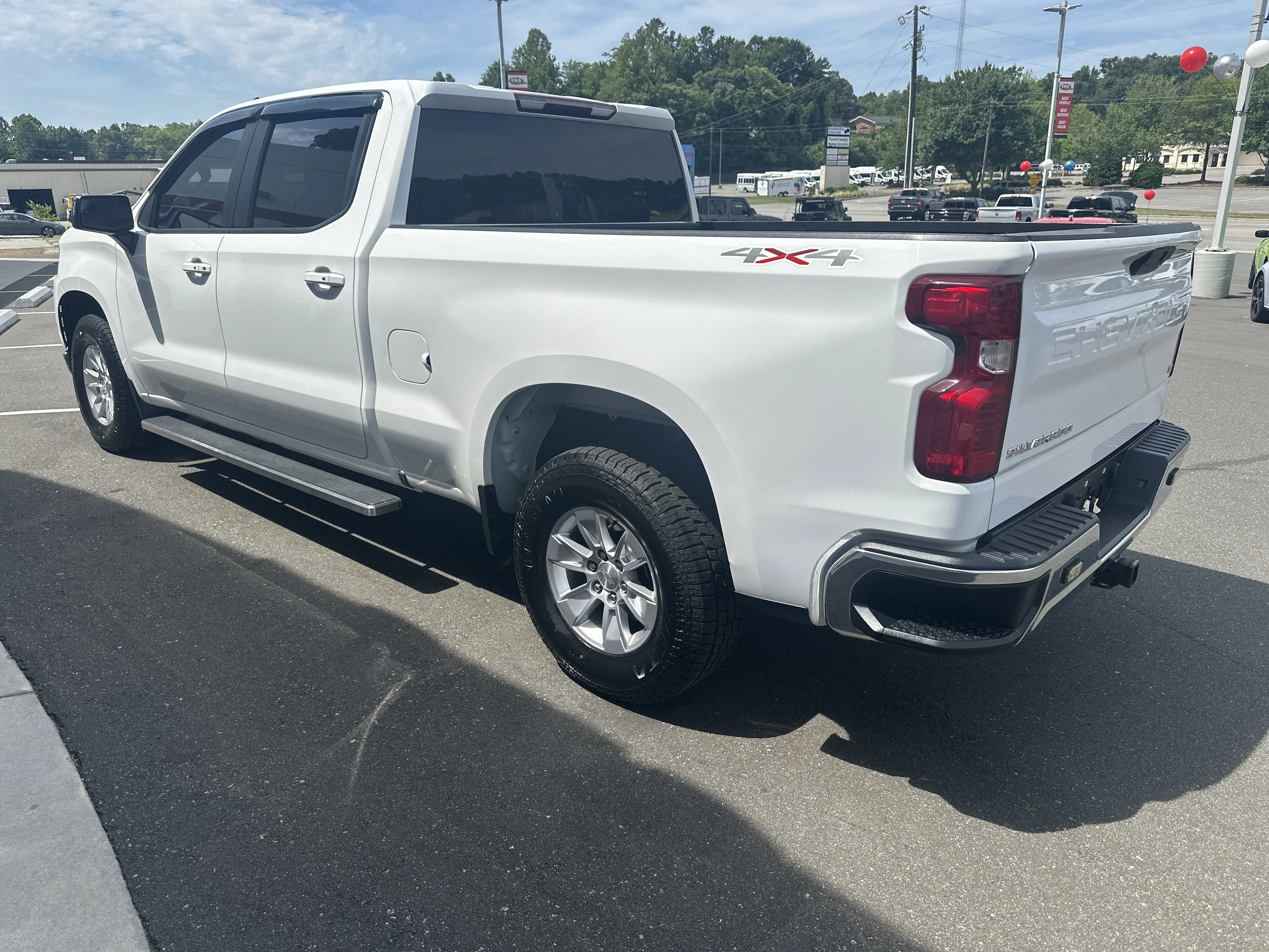 Used 2019 Summit White Chevrolet LT image 6