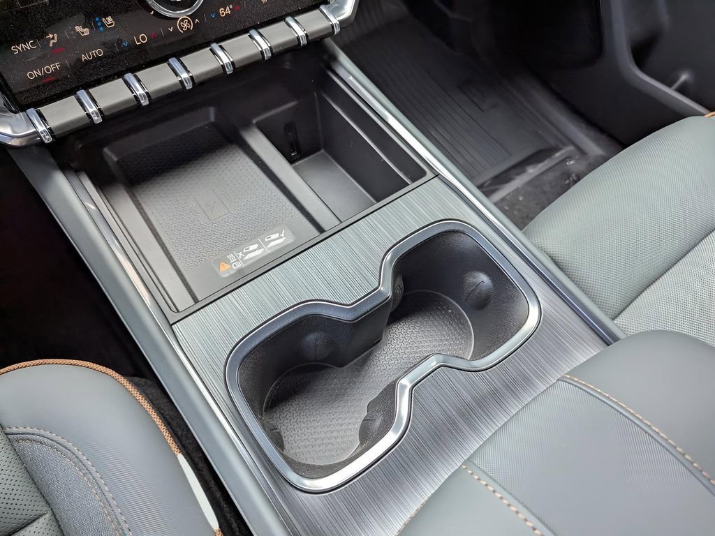 2026 GMC Acadia AT4 - Photo 11