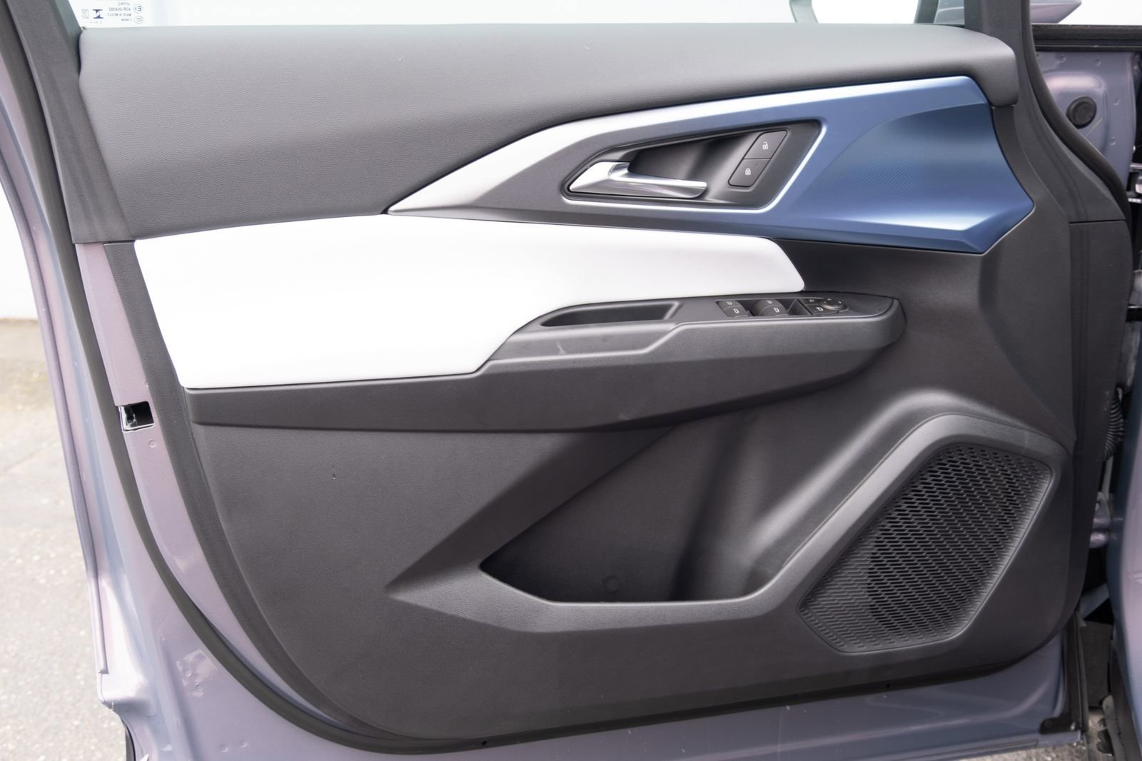 2026 Chevrolet Equinox EV 2LT - Photo 12