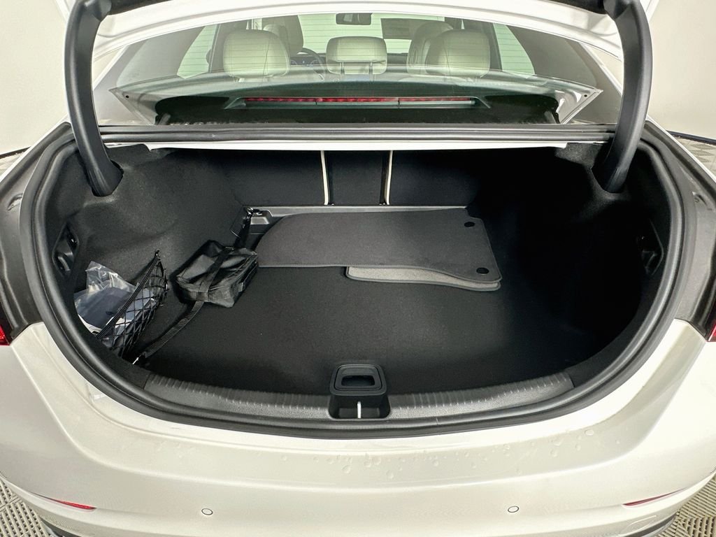 New 2026 Polar White Mercedes-Benz C 300 image 28