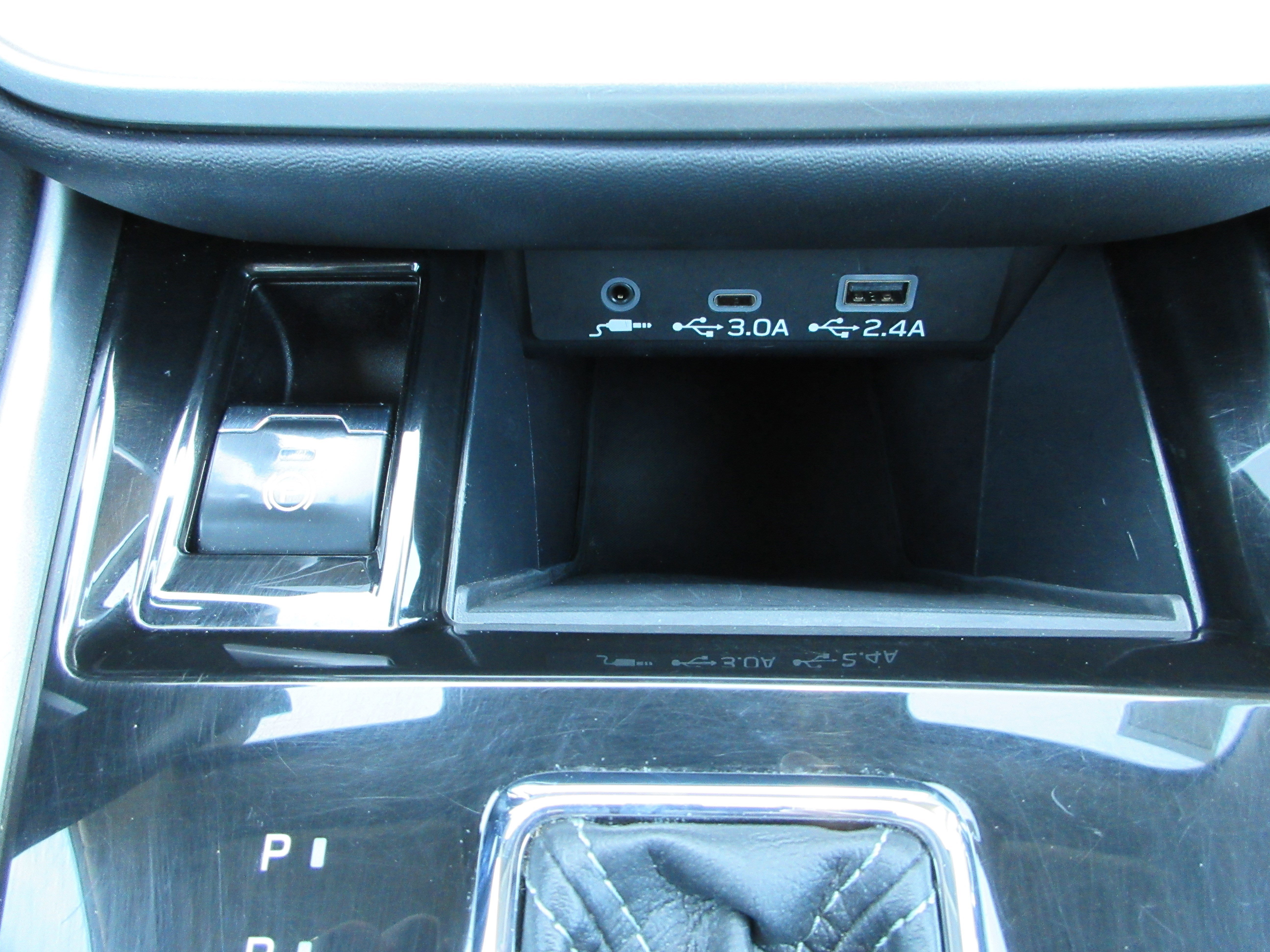 Used 2023 Crystal White Pearl Subaru Limited XT image 47