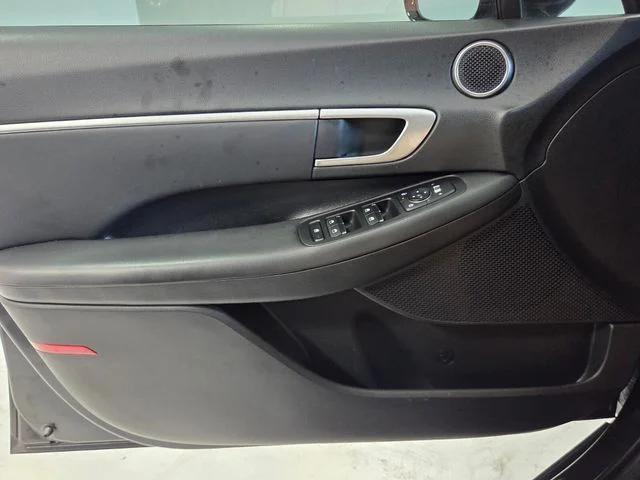 Used 2024 Gray Hyundai SEL image 27