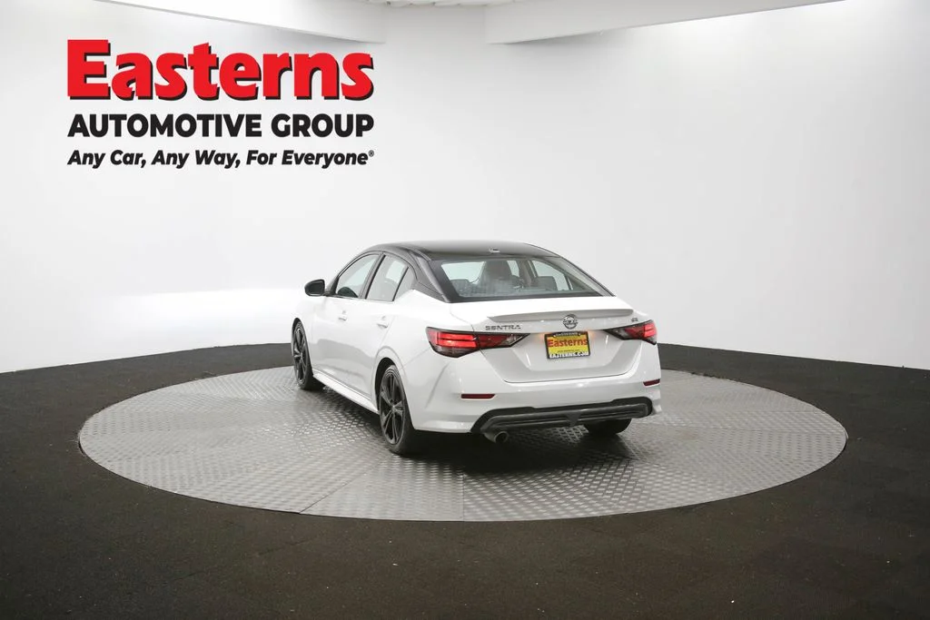 Used 2021 White Nissan SR image 63