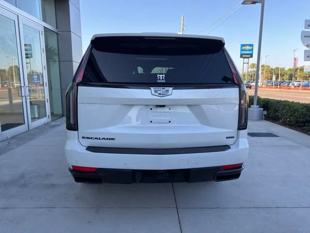 Used 2021 Crystal White Tricoat Cadillac Sport image 17
