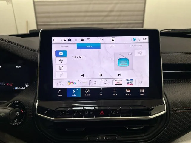 Used 2025 White Jeep Trailhawk image 20