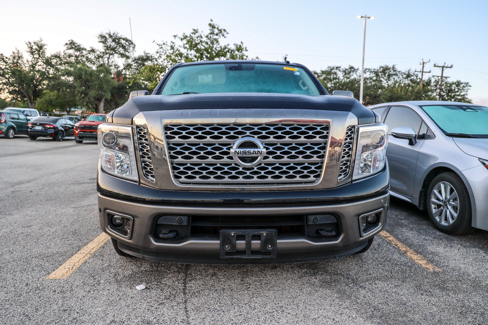 Used 2018 Magnetic Black Nissan Platinum Reserve image 3