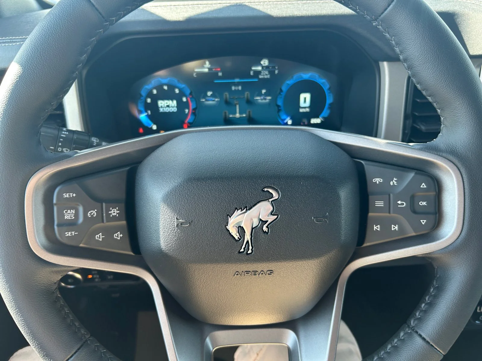 New 2026 Avalanche Grey Ford Outer Banks image 22