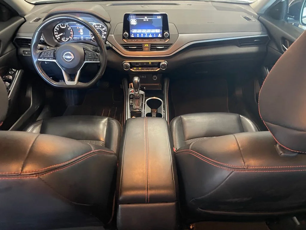 Used 2023 White Nissan 2.5 SR image 11