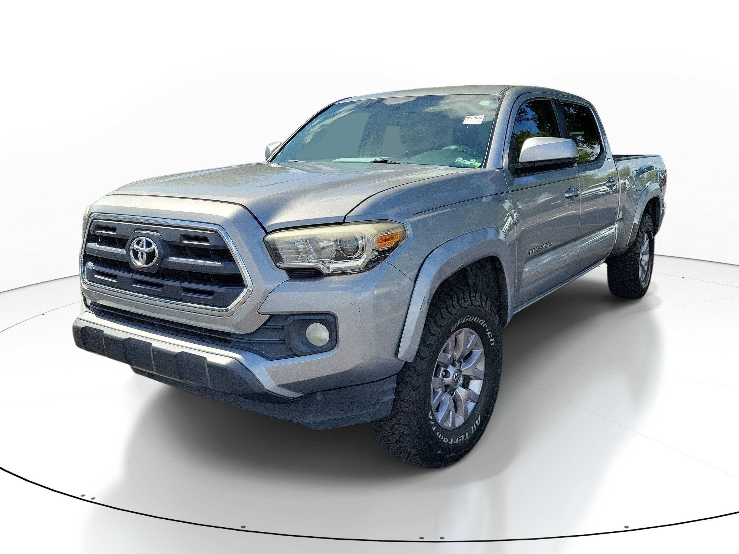 Used 2017 Silver Sky Metallic Toyota SR5 image 2