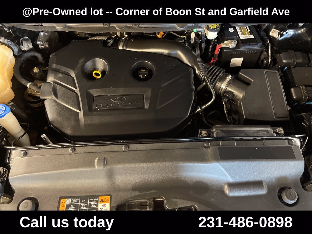 Used 2016 Gray Ford SE image 10