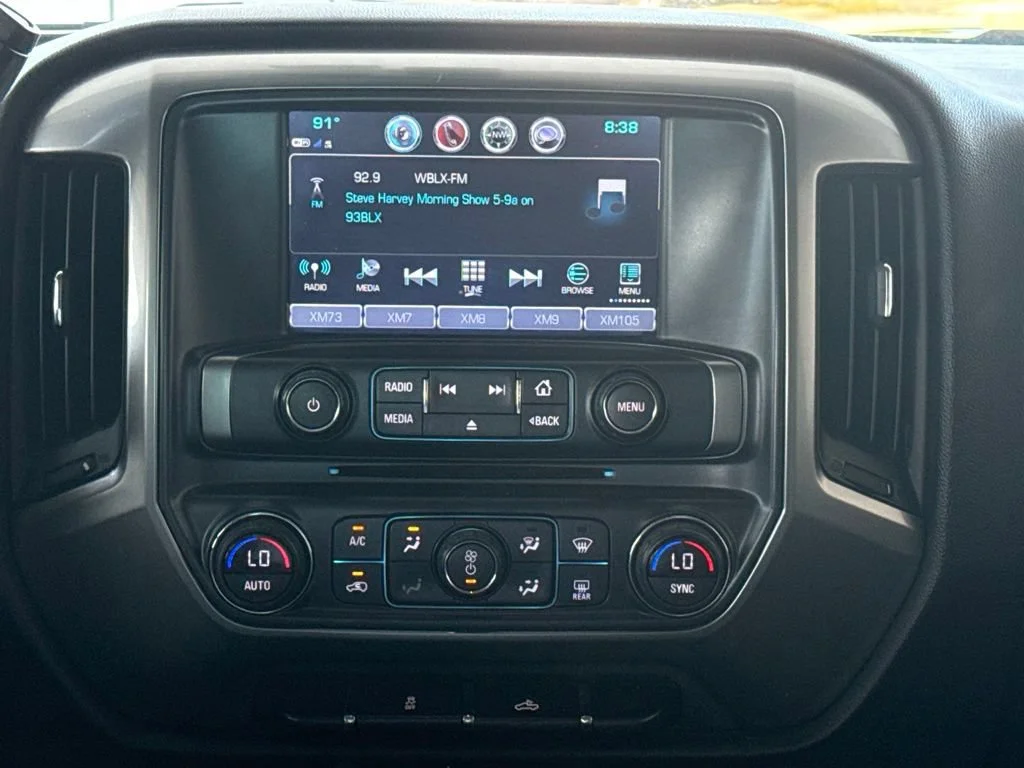 Used 2018 BLACK Chevrolet LT image 19