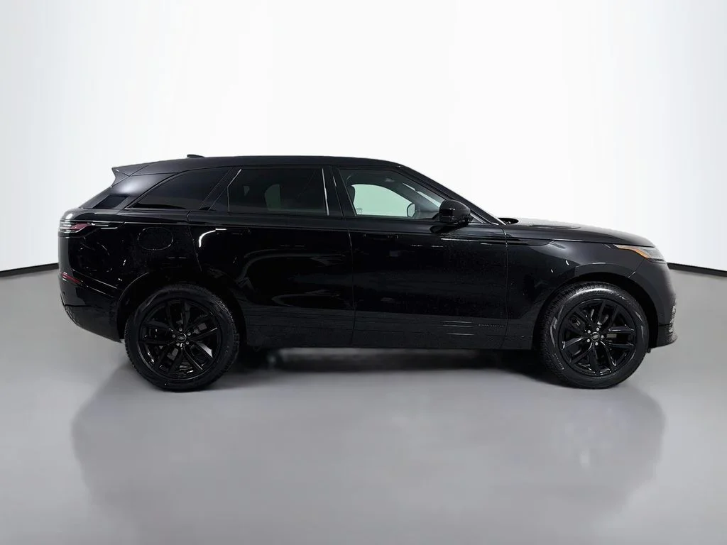 New 2026 Santorini Black Land Rover P250 Base image 4