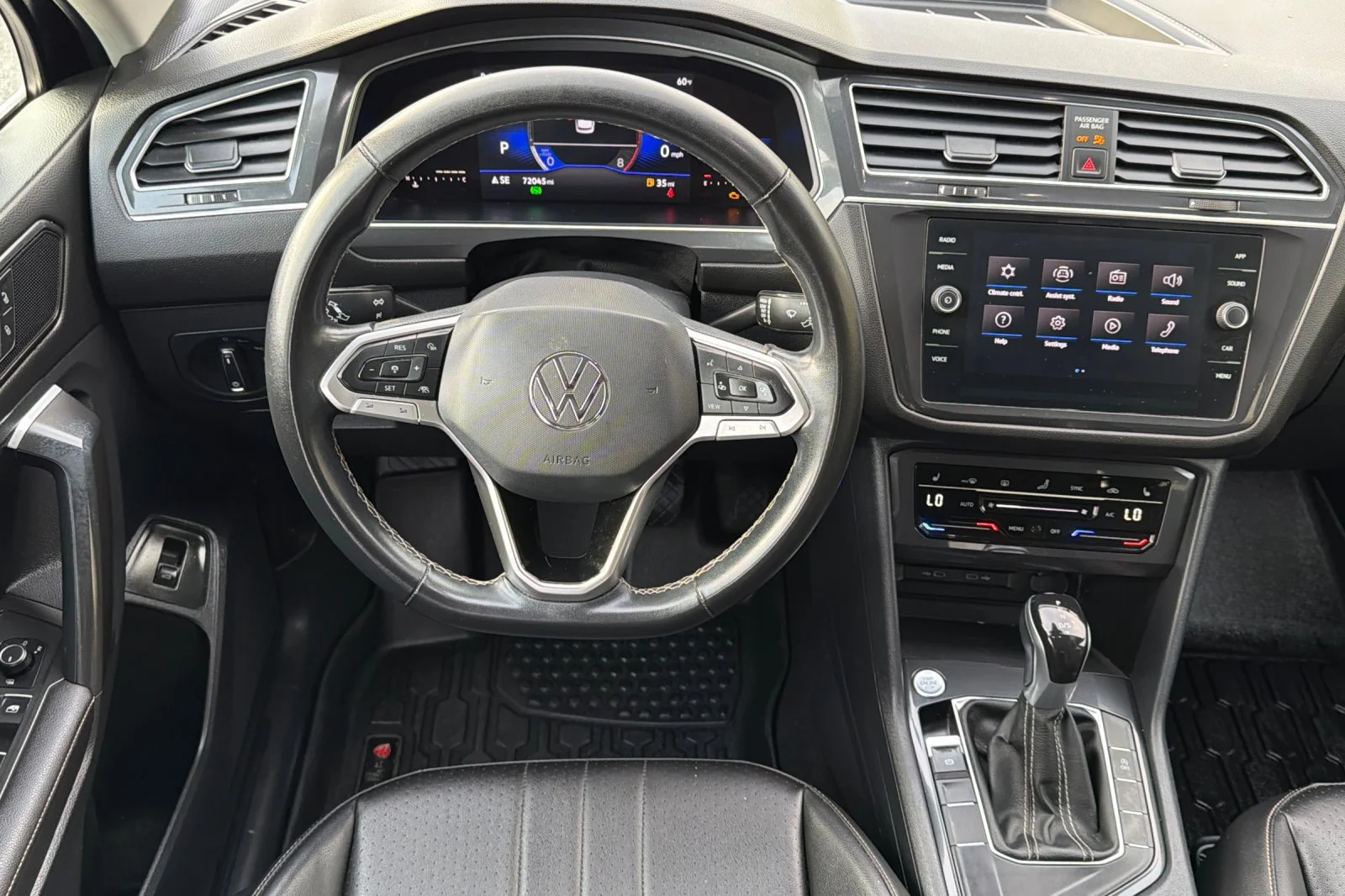 Used 2022 Blue Volkswagen 2.0T SE image 18