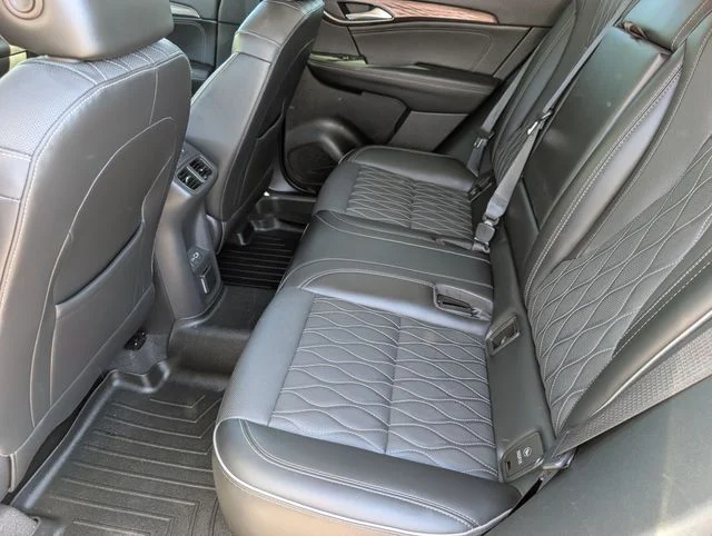 Used 2022 Ebony Twilight Metallic Buick Avenir image 18