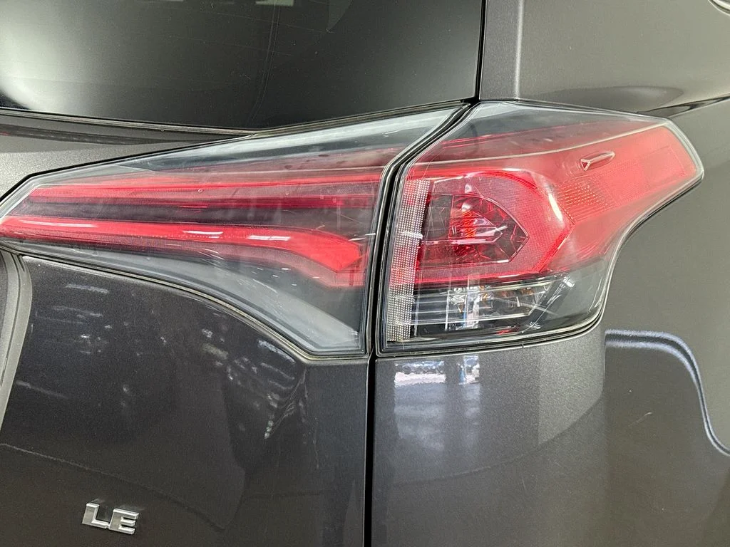 Used 2017 Gray Toyota LE image 29