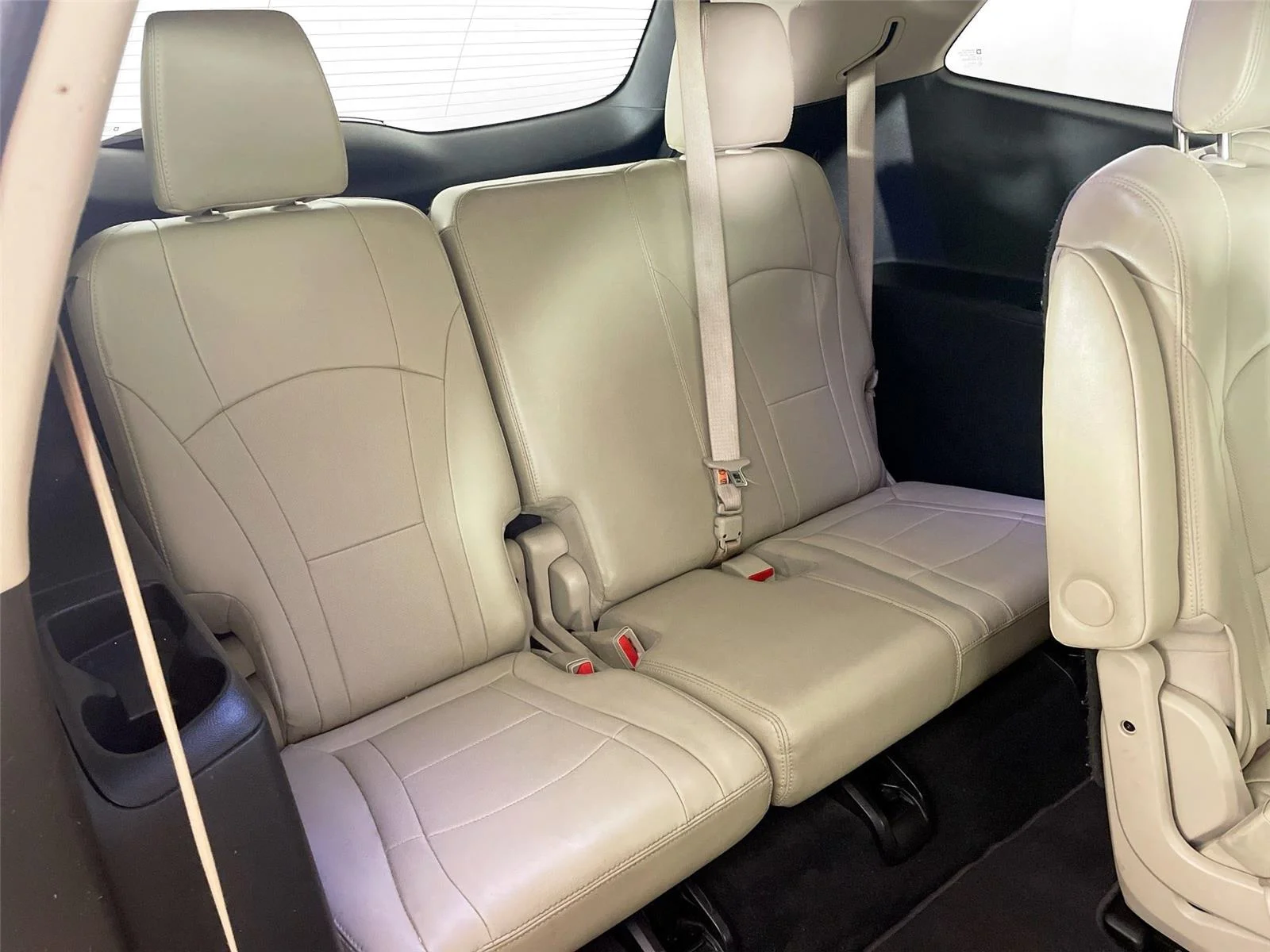 Used 2018 Havana Metallic Buick Essence image 25