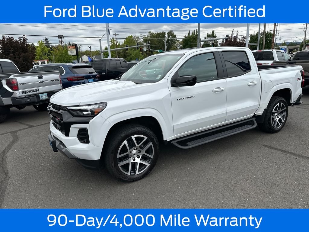 Used 2023 White Chevrolet Z71 image 3