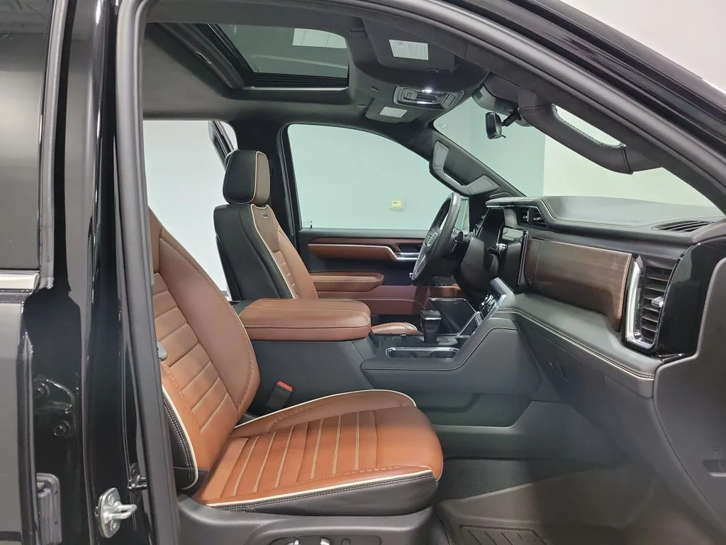 Used 2025 Black GMC Denali Ultimate image 19