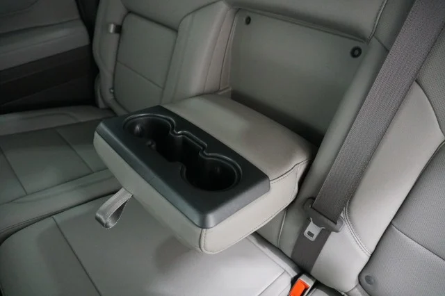 New 2026 Glacier White Tricoat GMC SLT image 18