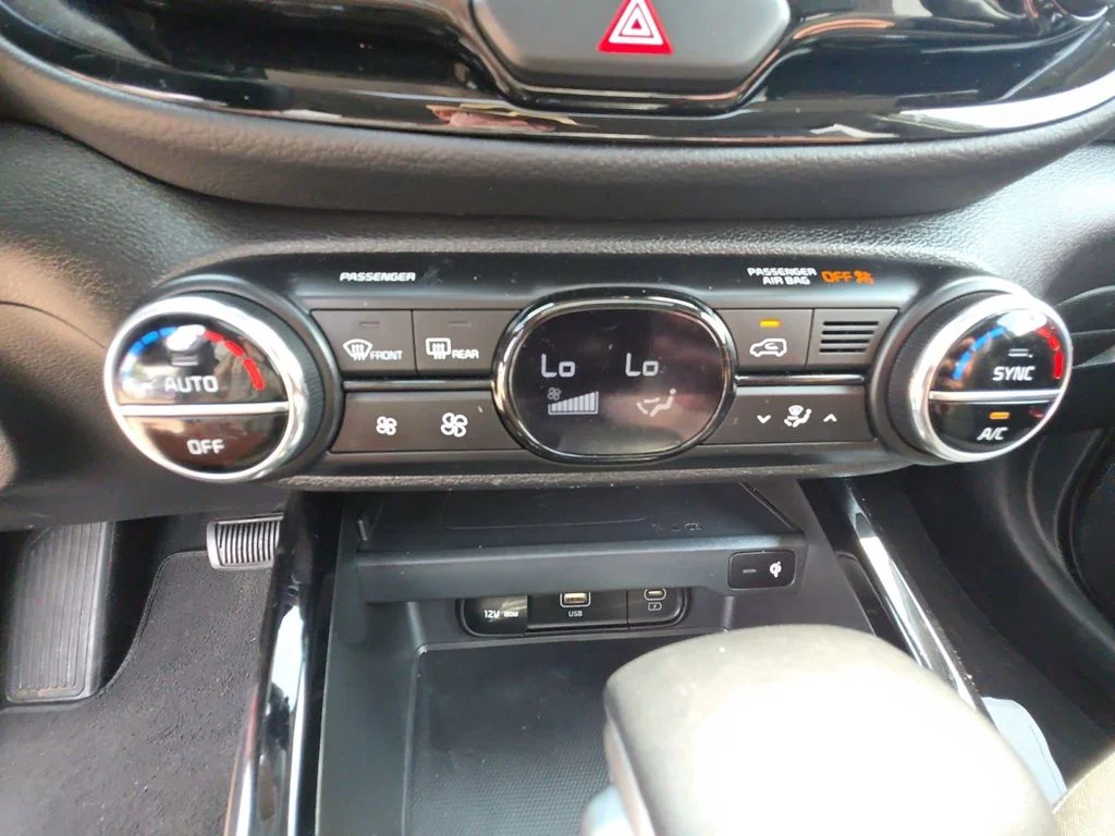 Used 2024 Gray Kia GT-Line image 17