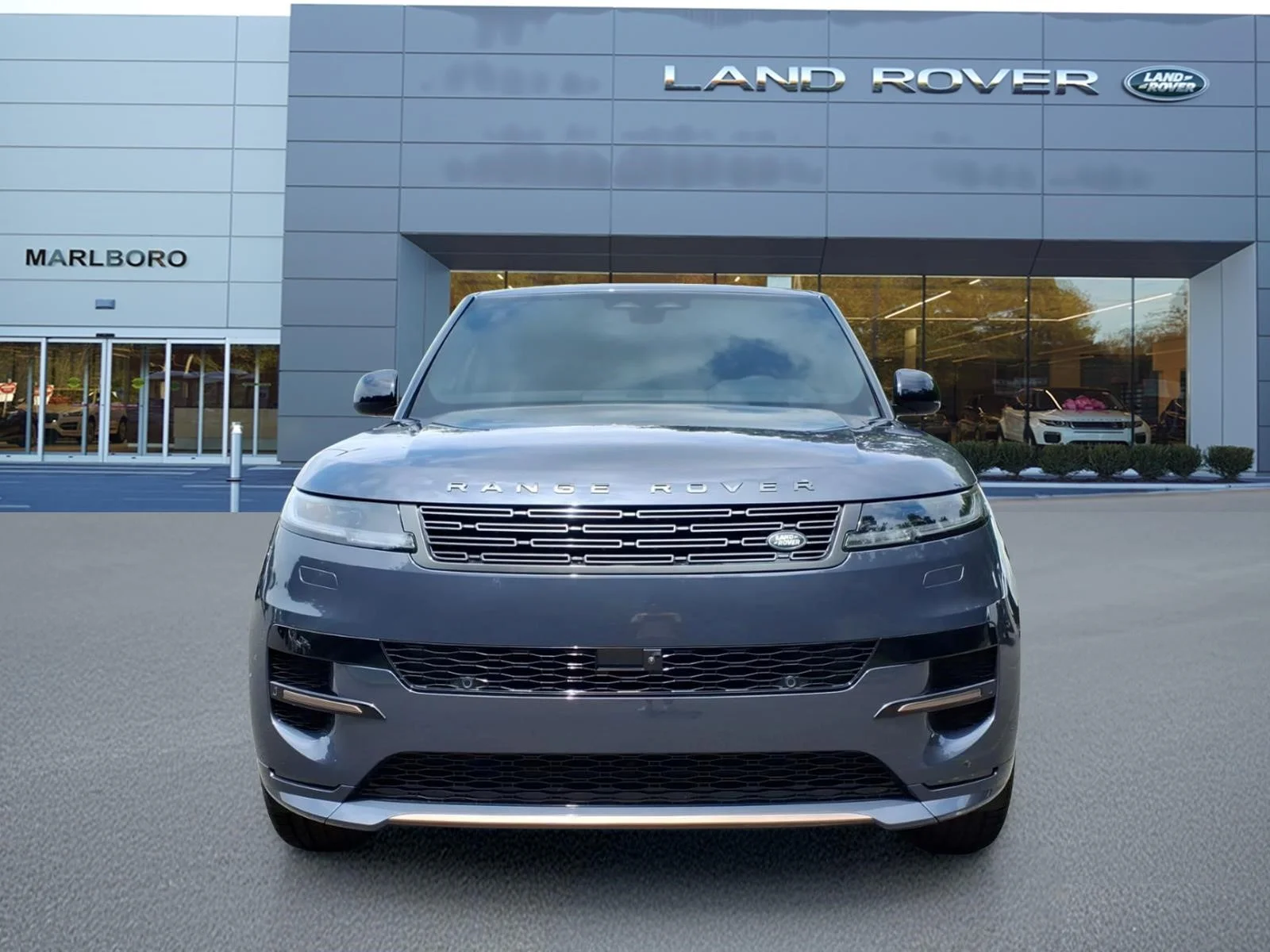 New 2026 Varesine Blue Land Rover Dynamic SE image 8