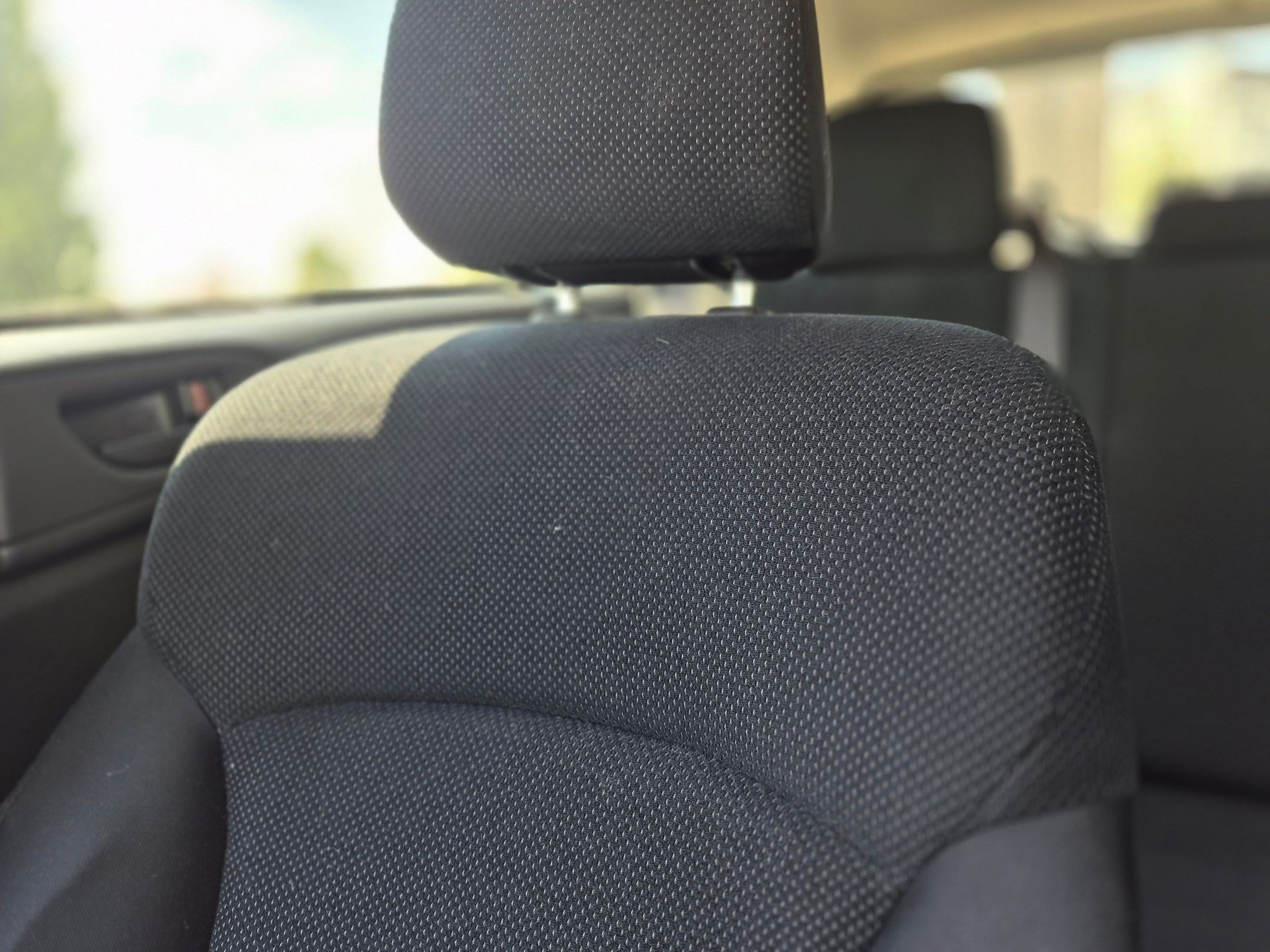 Used 2014 Dark Gray Metallic Subaru 2.0i image 34