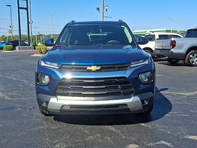 Used 2021 Blue Chevrolet LT image 2