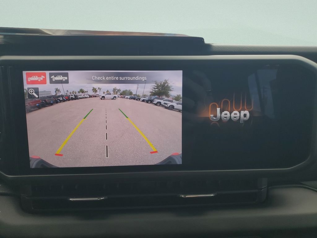 Used 2024 White Jeep Rubicon image 18