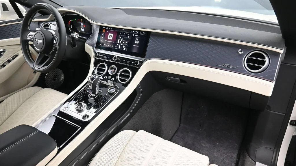 Used 2025 White Bentley Speed image 11
