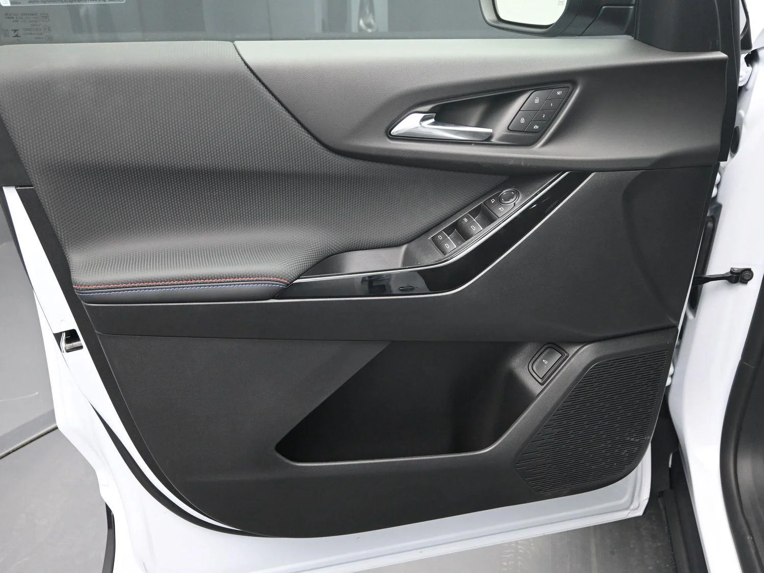 2026 Chevrolet Equinox RS - Photo 18