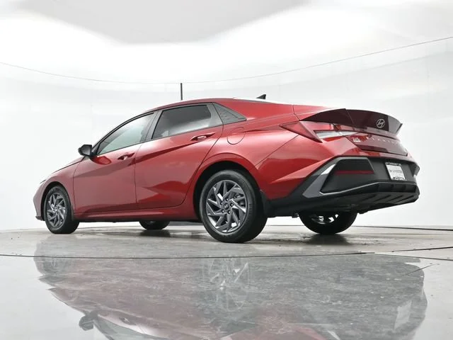 Used 2024 Ultimate Red Hyundai SEL image 24