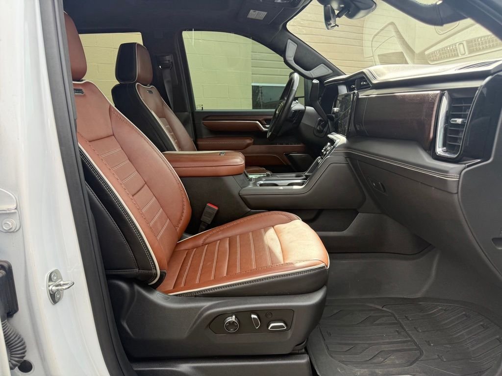 Used 2024 White Frost GMC Denali Ultimate image 15