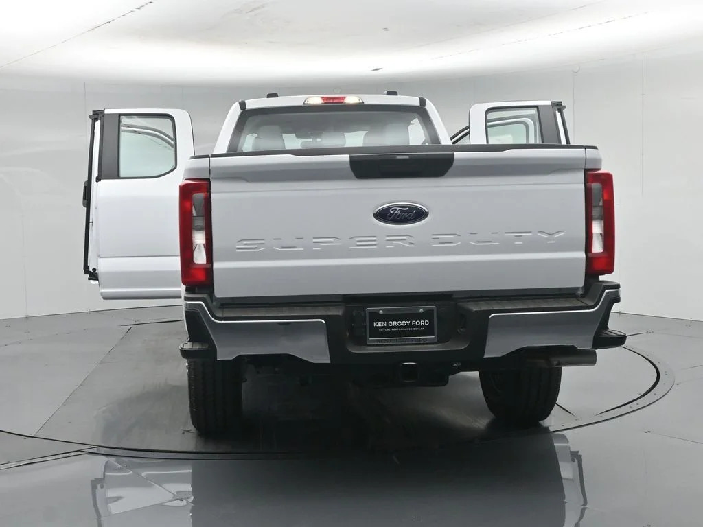 New 2026 White Ford XL image 31