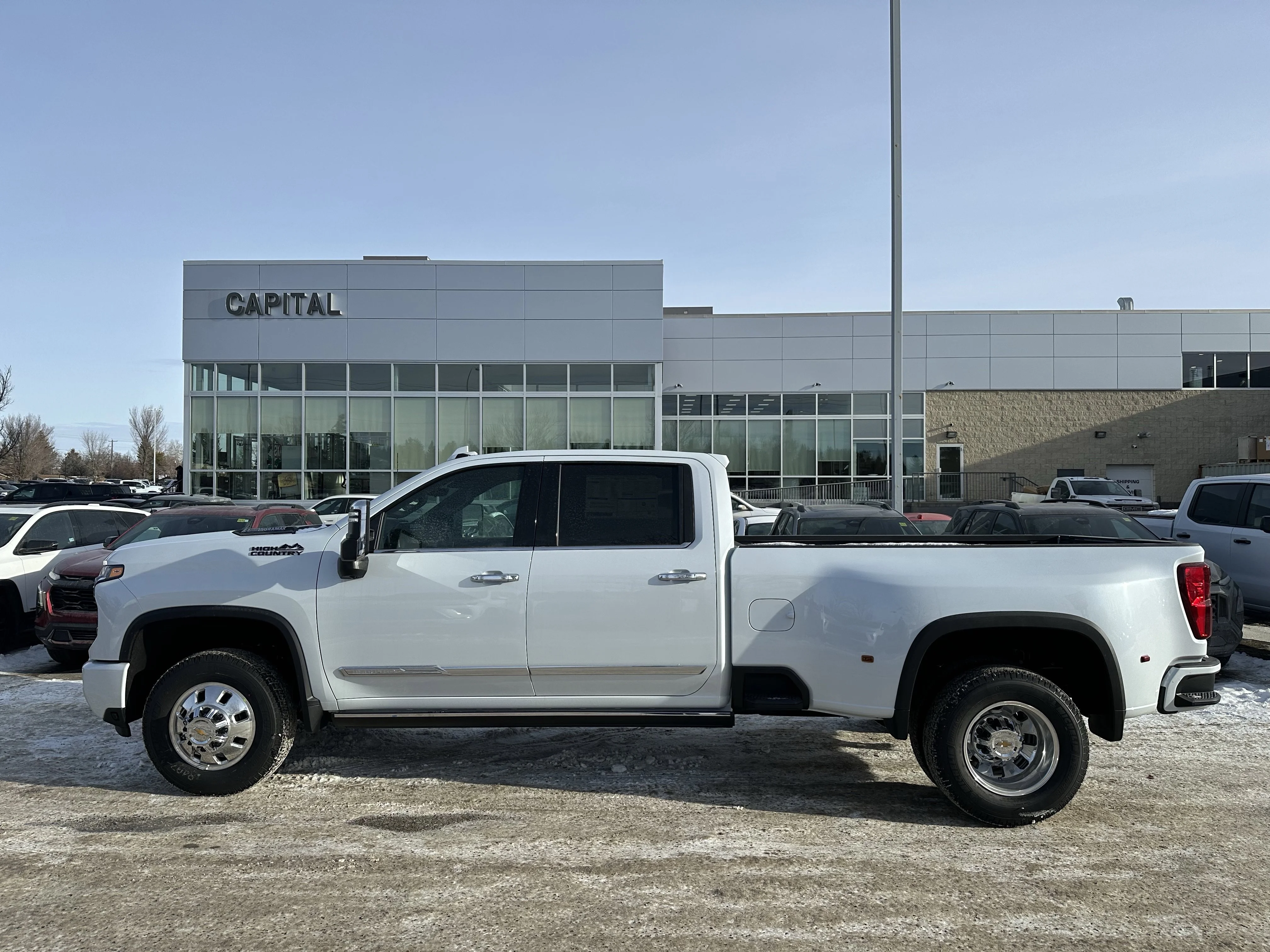 New 2026 Polar White Tricoat Chevrolet High Country image 3