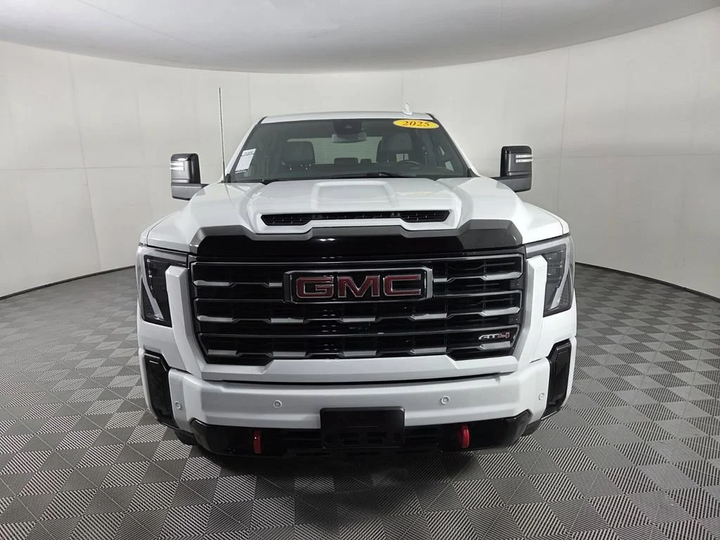 Used 2025 Summit White GMC AT4 image 3