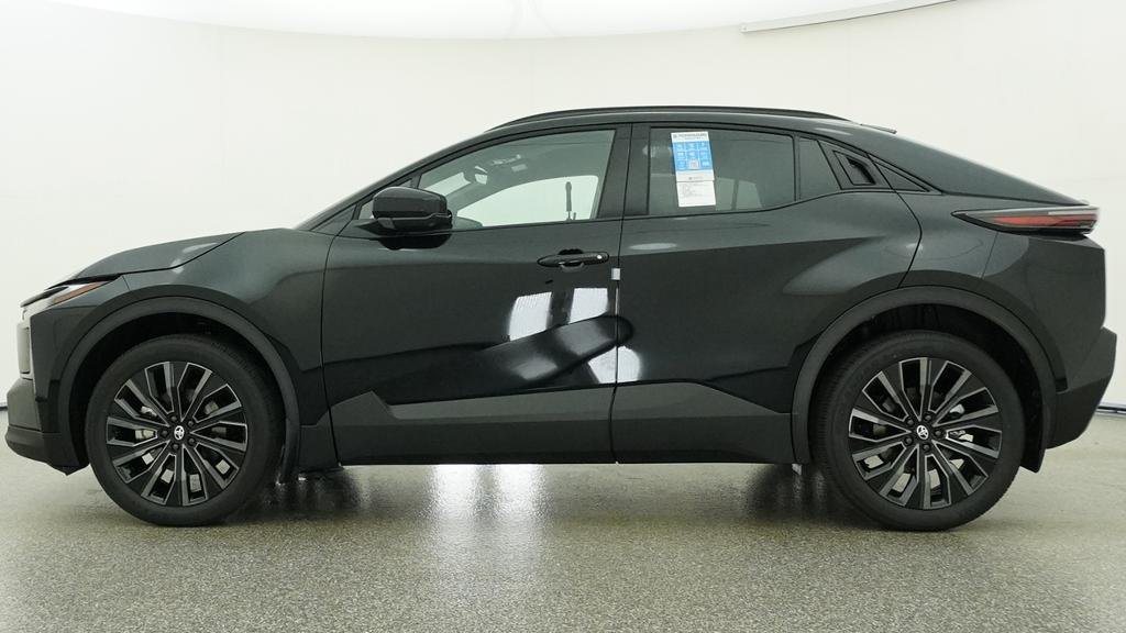 New 2026 Midnight Black Met Toyota XSE image 19