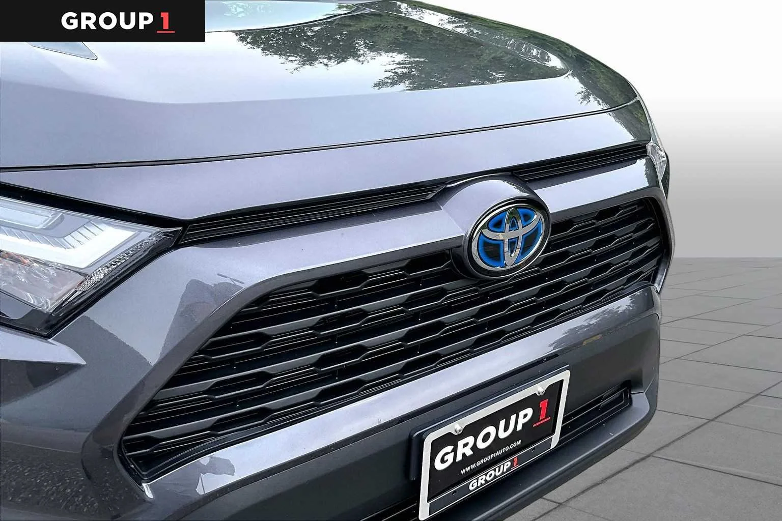 Used 2022 Magnetic Gray Metallic Toyota Hybrid XLE image 32