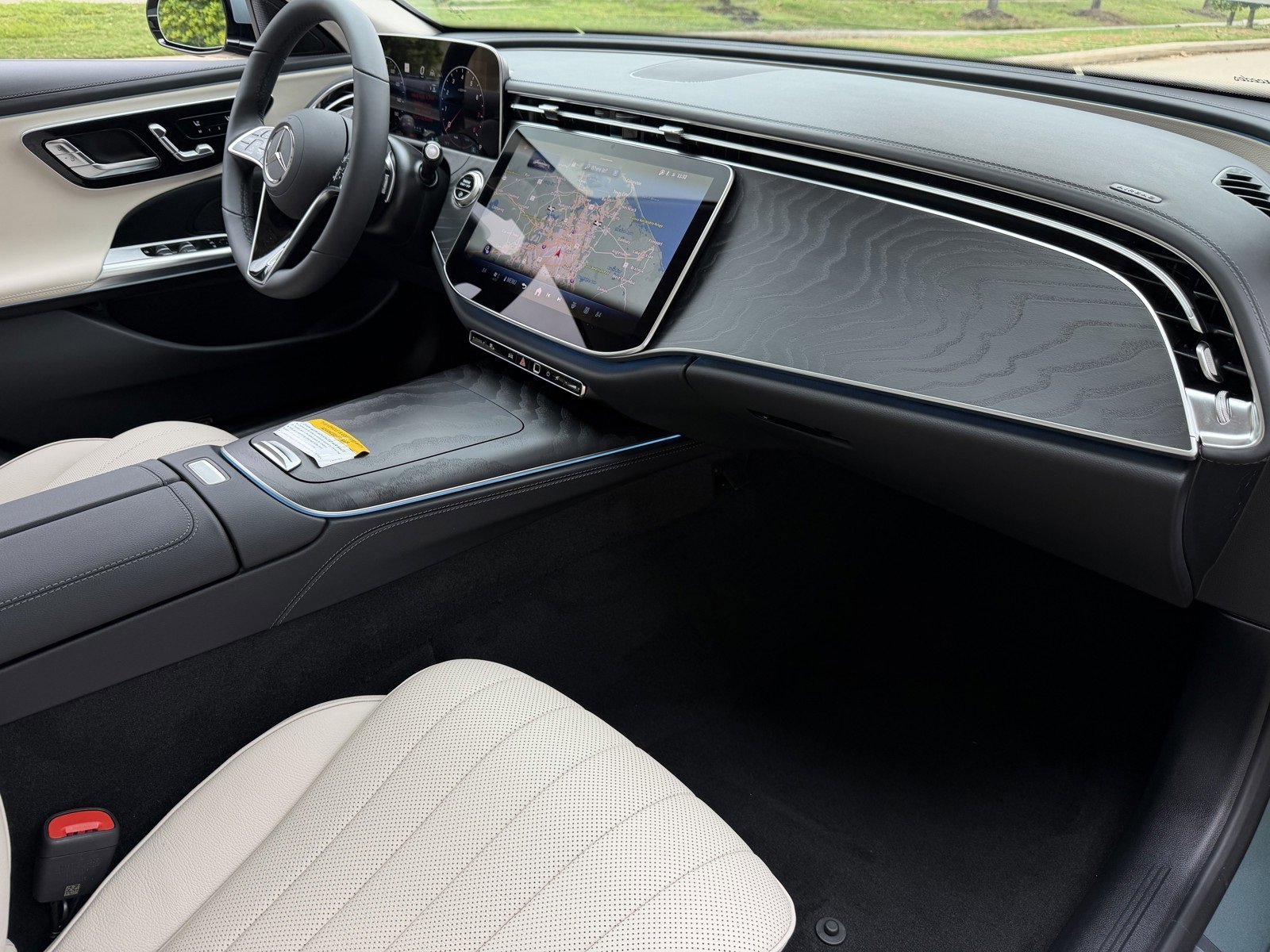 New 2026 Verde Silver Metallic Mercedes-Benz E 350 image 34