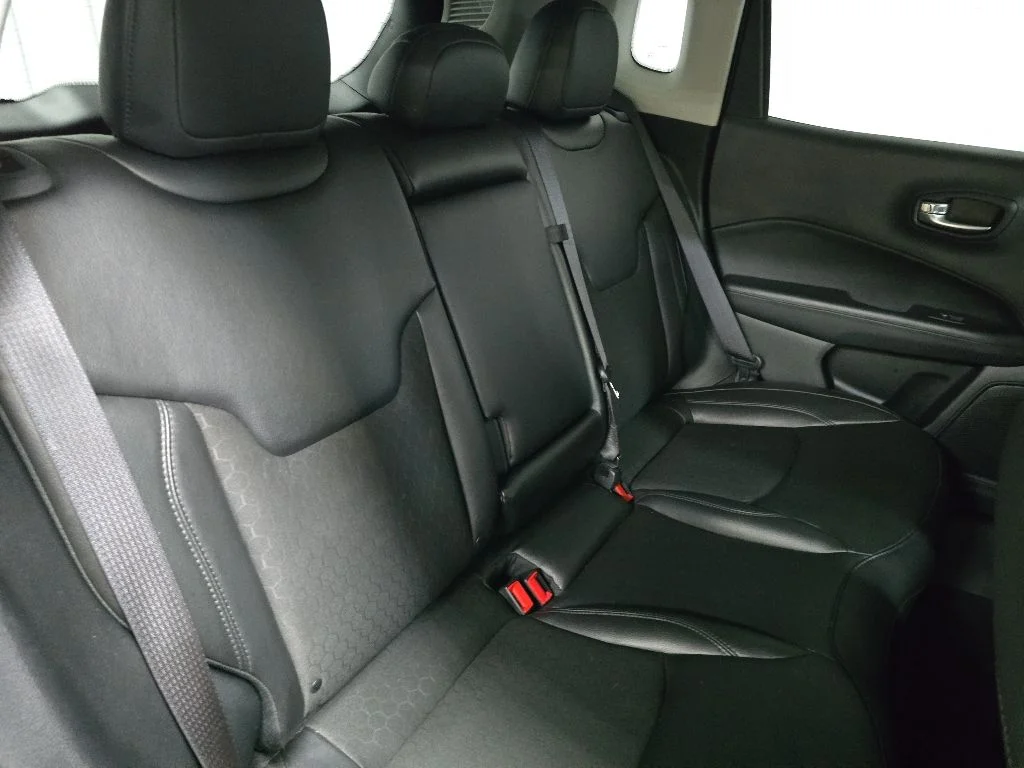 Used 2020 Gray Jeep Latitude image 17