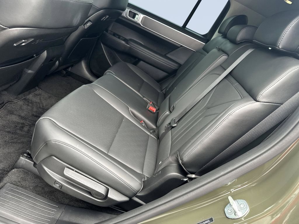 Used 2025 Rockwood Green Hyundai SEL image 25