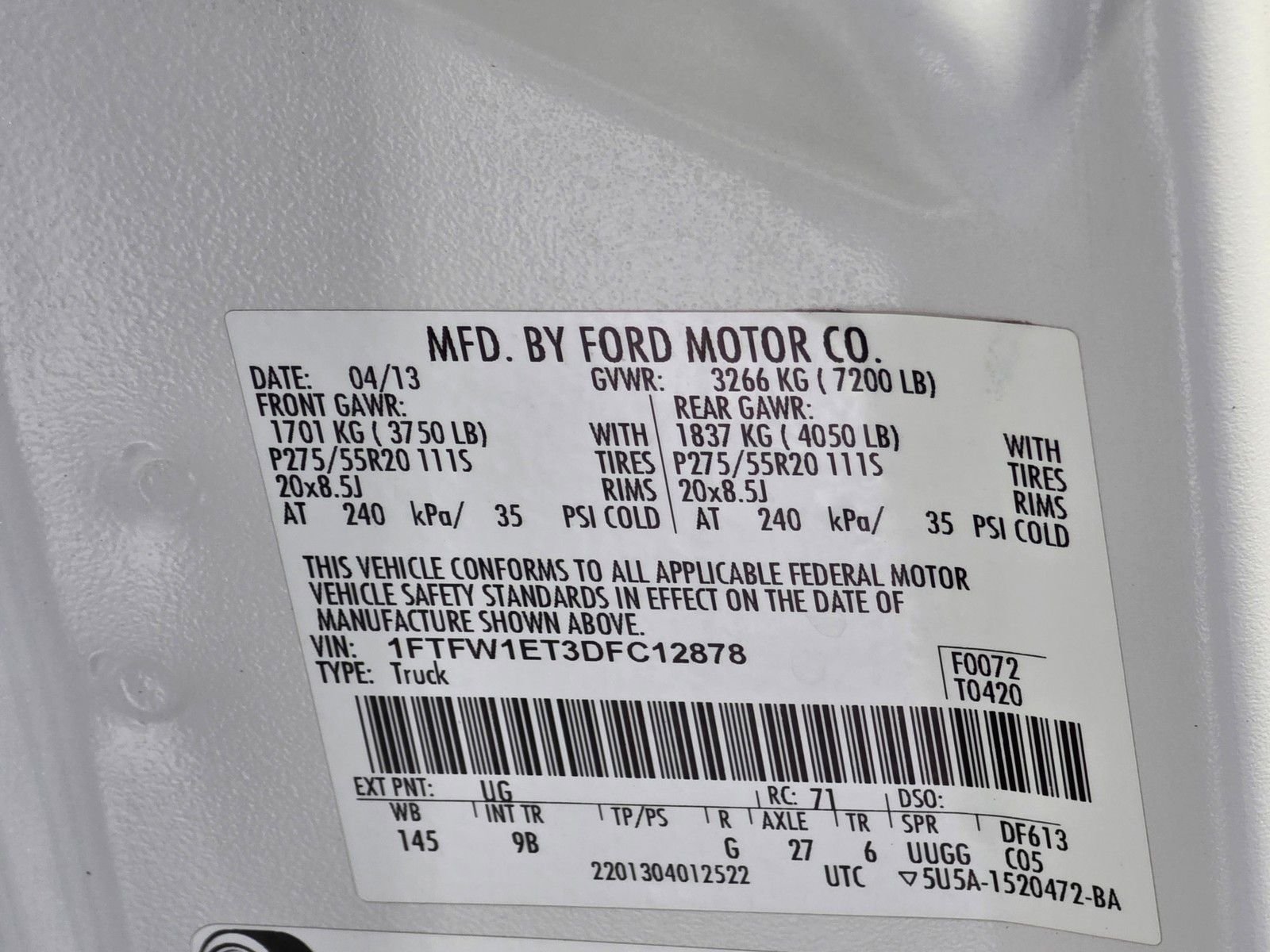 Used 2013 White Platinum Clearcoat Metallic Ford Platinum image 23