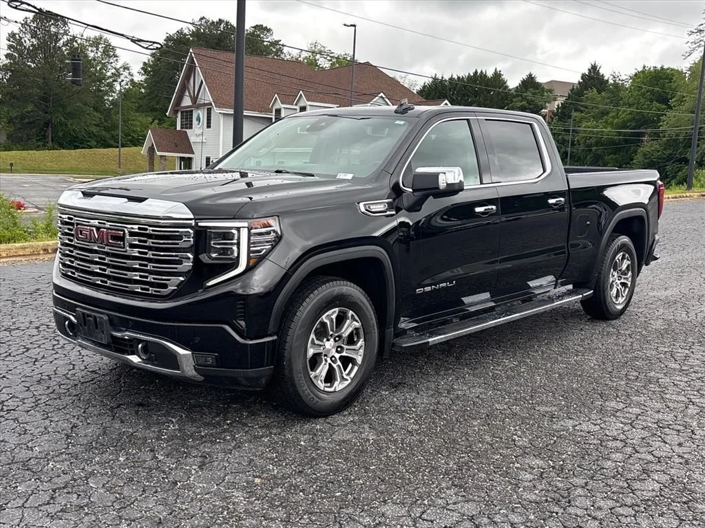 Used 2022 Black GMC Denali image 3