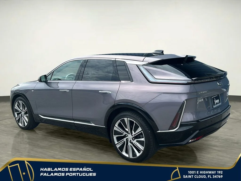 Used 2025 Celestial Metallic Cadillac Luxury 3 image 4