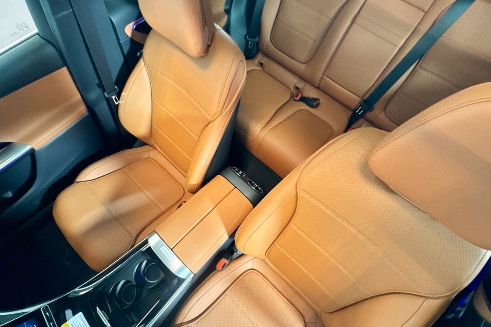 New 2026 Verde Silver Metallic Mercedes-Benz GLC 300 image 19
