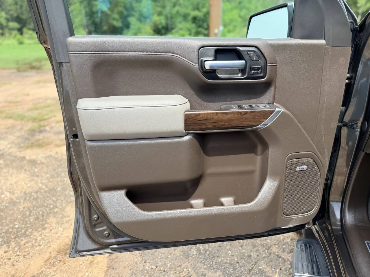 Used 2021 Pewter GMC SLT 4x2 4dr Crew Cab 5.8 ft. SB image 29