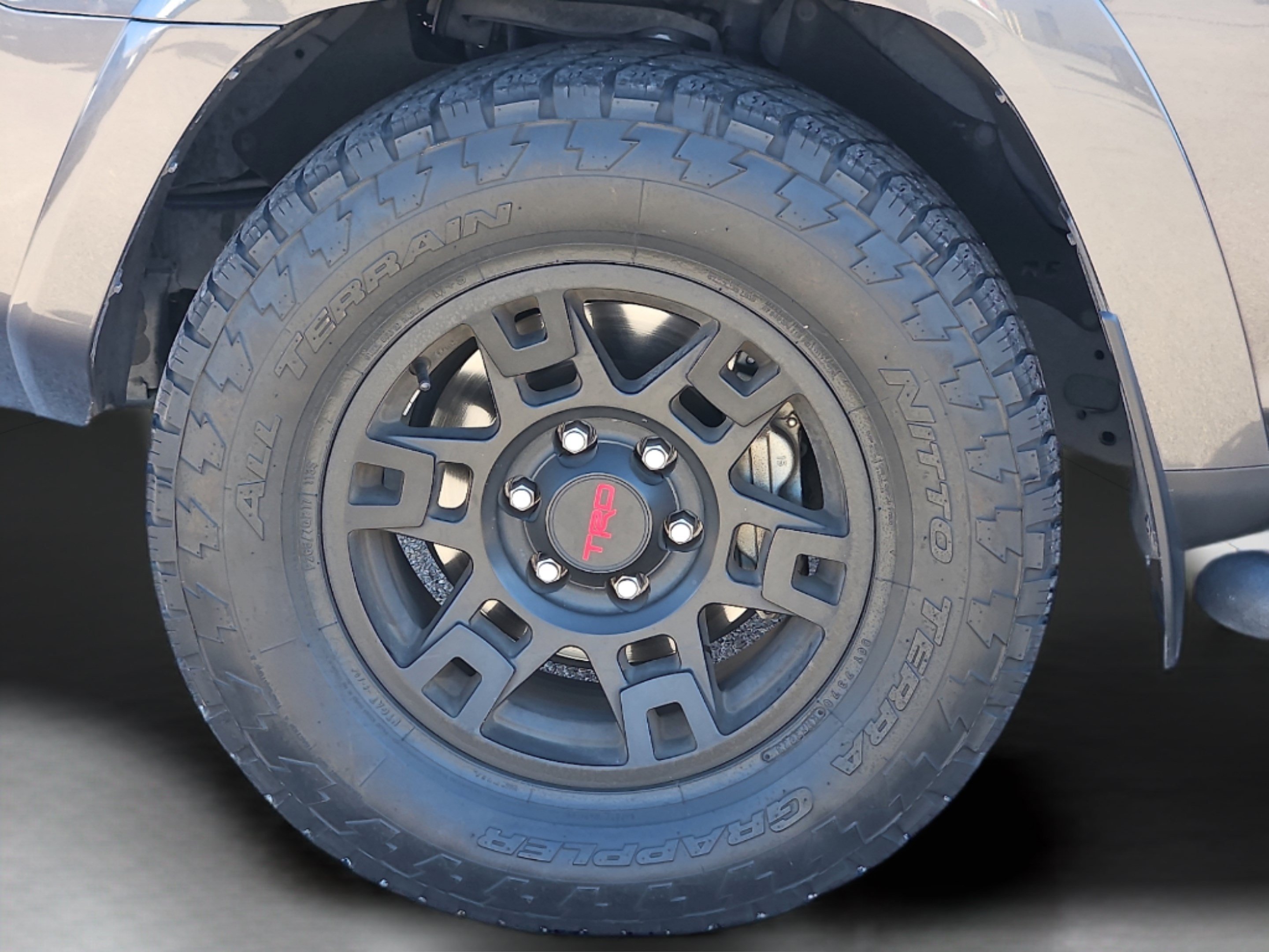 Used 2023 Magnetic Gray Metallic Toyota SR5 Premium image 27